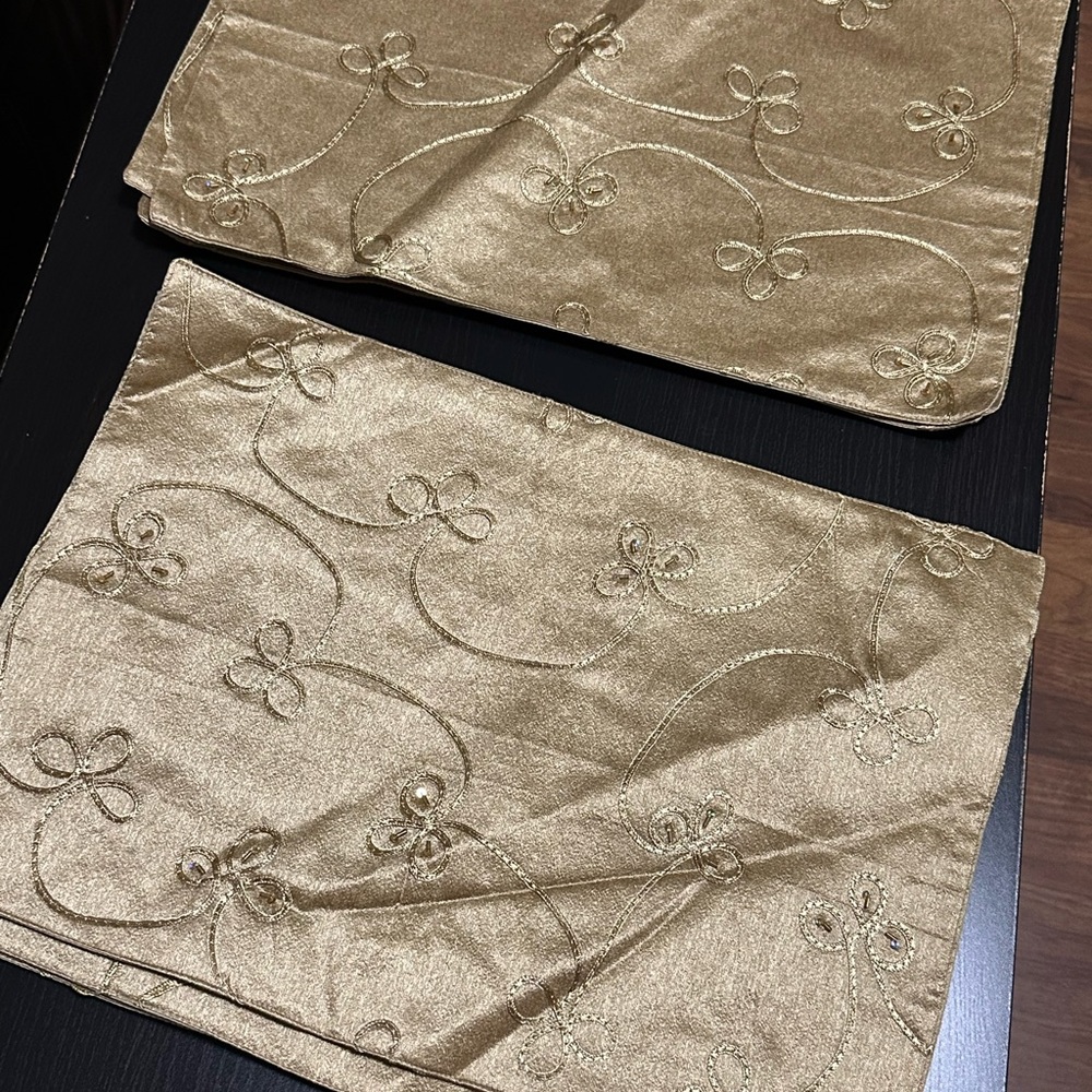 JCPenney Gold Embroidered Table Linens EASTER SPECIAL - Picture 6 of 6